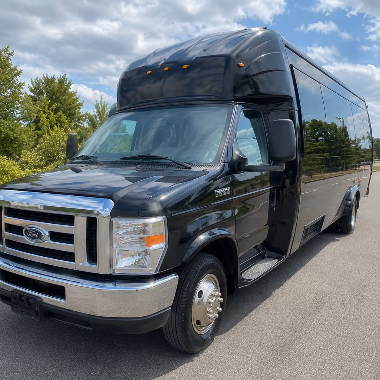 party buses for baton rouge prom night on the river road and beyond